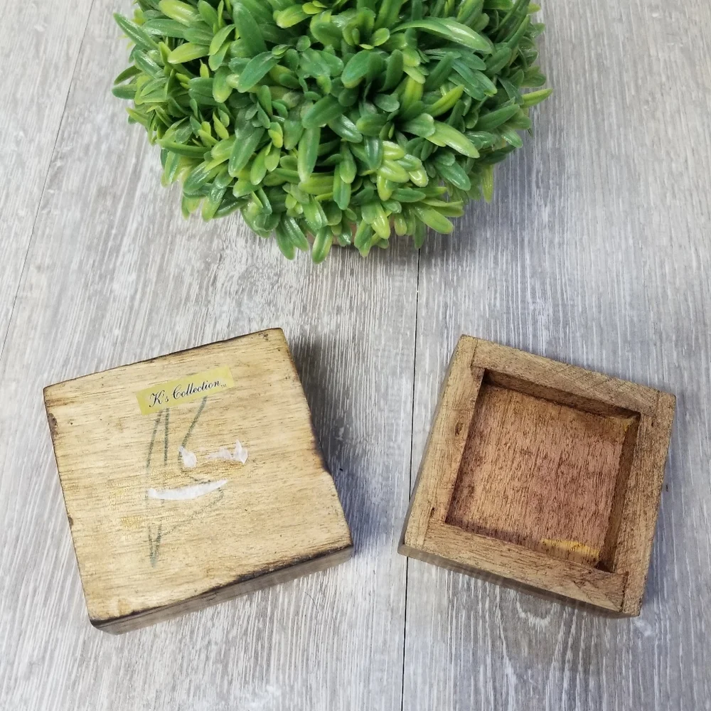 Vintage wood trinket box